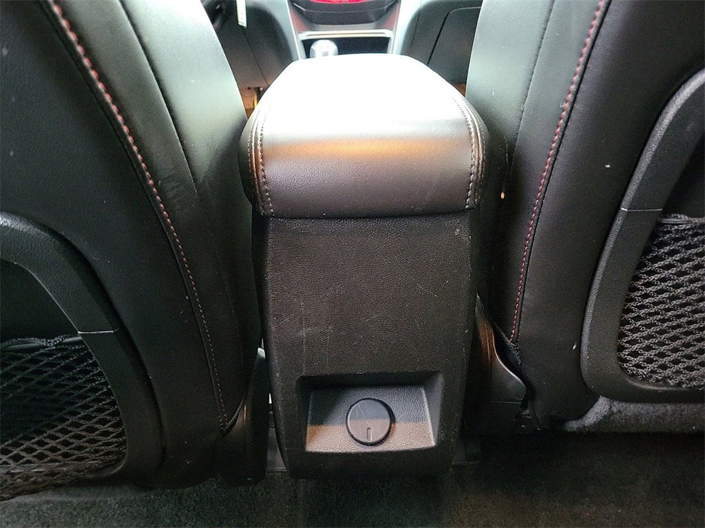 Used 2017 GMC Terrain SLT w/ Open Road Package image 10