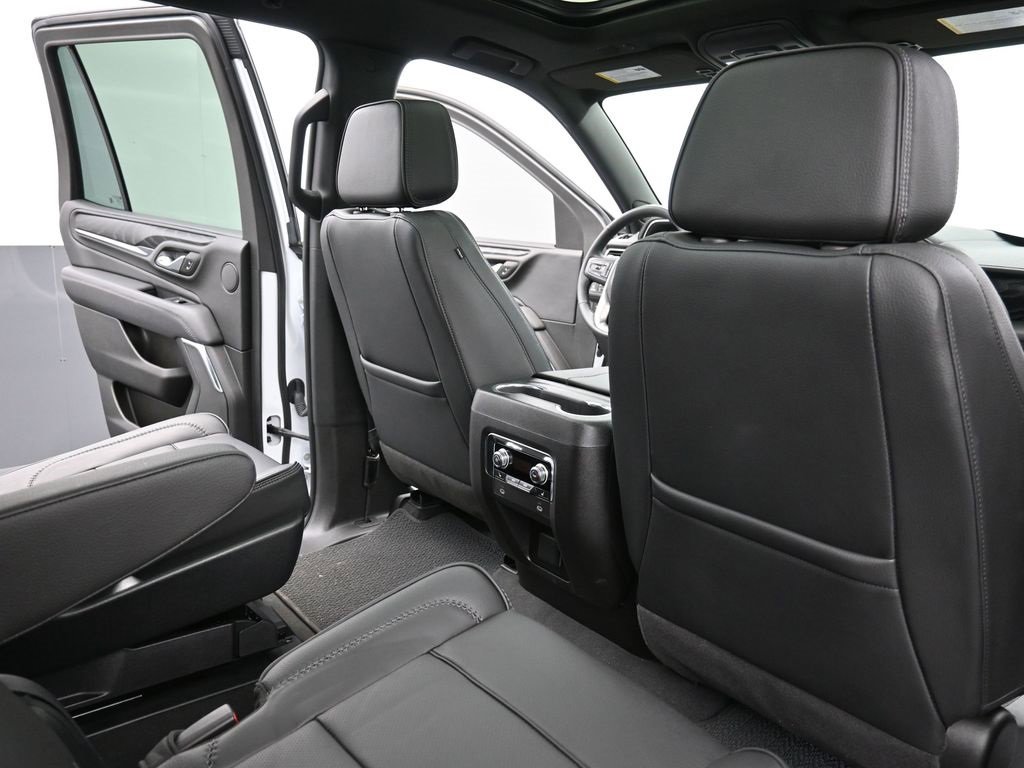 Used 2023 GMC Yukon Denali image 12