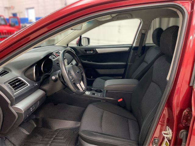 Used 2017 Subaru Outback 2.5i Premium image 9