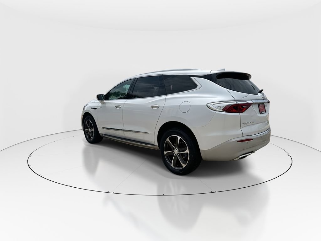Used 2022 Buick Enclave Essence w/ LPO, Touring Package FWD image 6