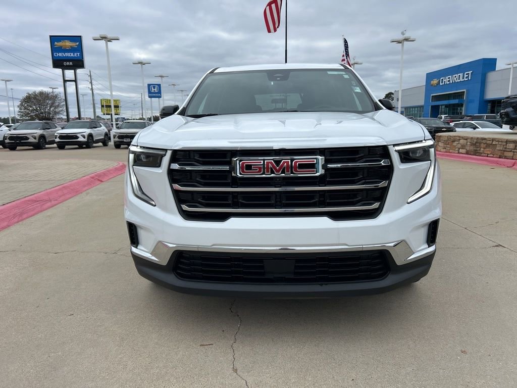 Used 2025 GMC Acadia Elevation image 2