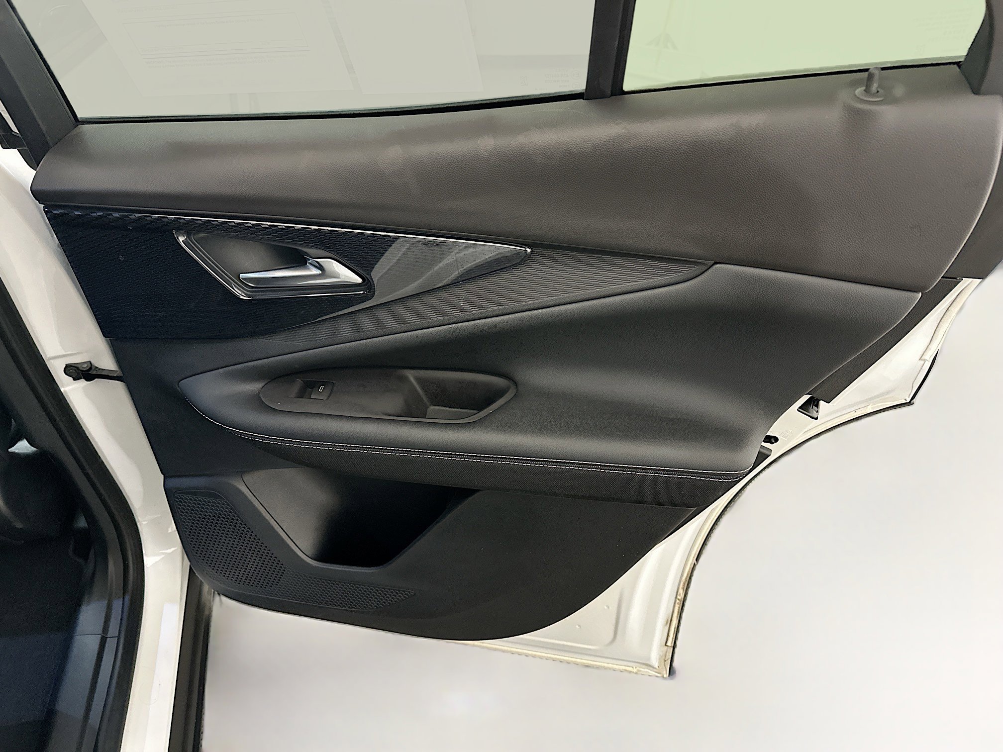 Used 2024 Chevrolet Blazer EV LT image 32