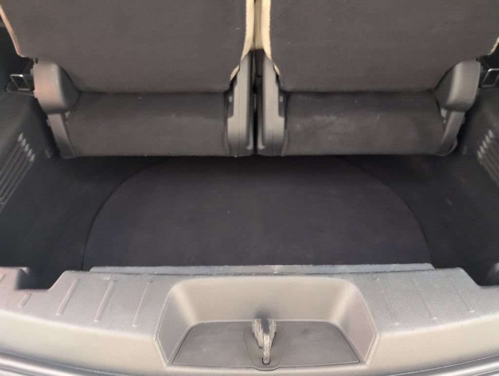 Used 2017 Ford Explorer Platinum AWD/4WD image 33