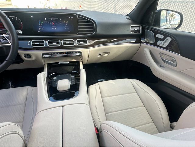Used 2024 Mercedes-Benz GLE 350 4MATIC image 13
