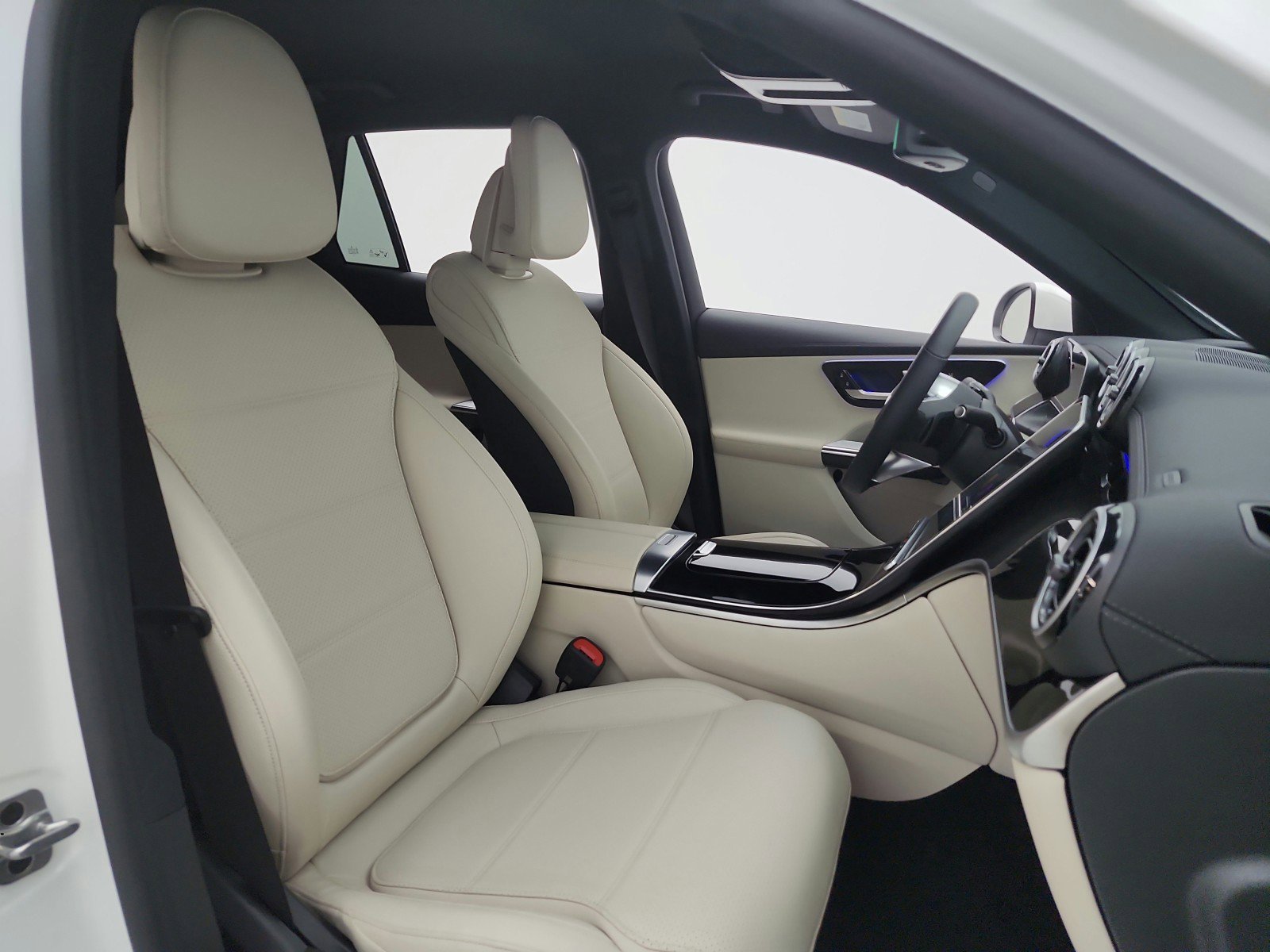 Certified 2025 Mercedes-Benz GLC 300 image 24