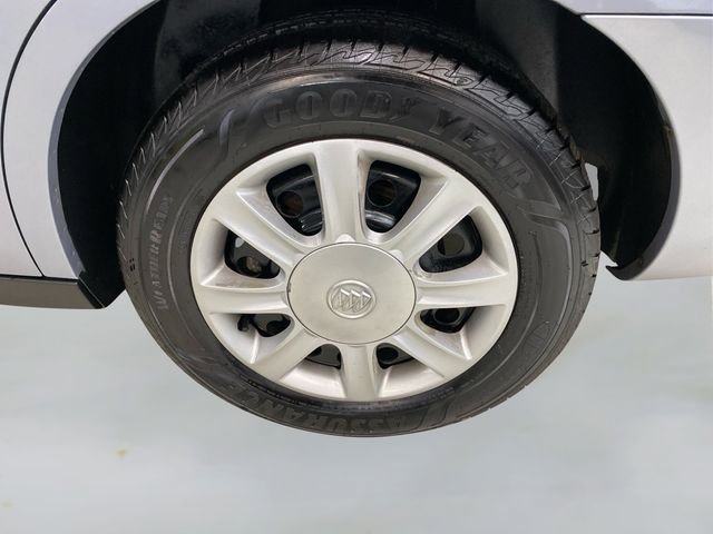 Used 2005 Buick LaCrosse CX image 17