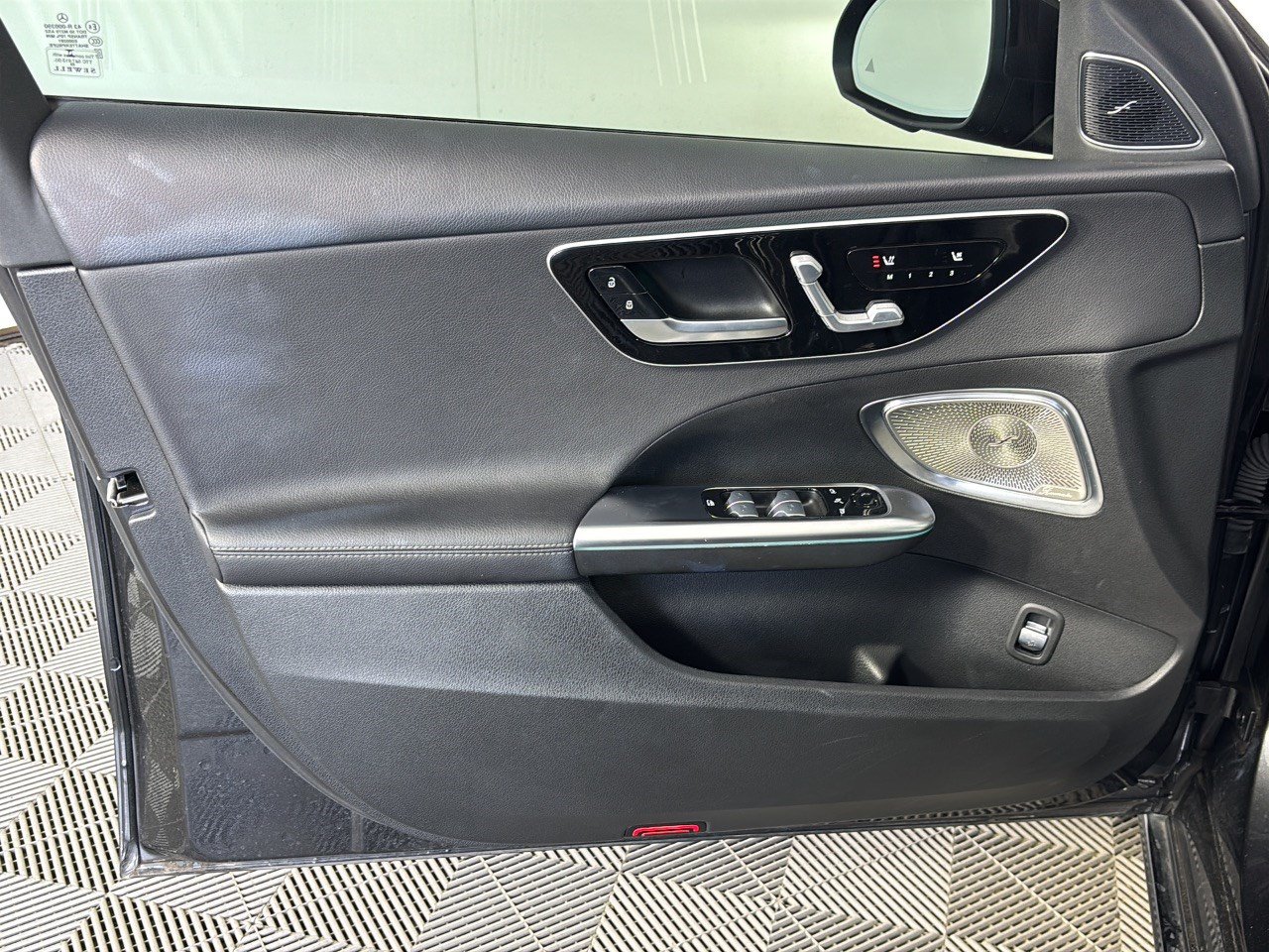 Used 2023 Mercedes-Benz C 300 Sedan image 14