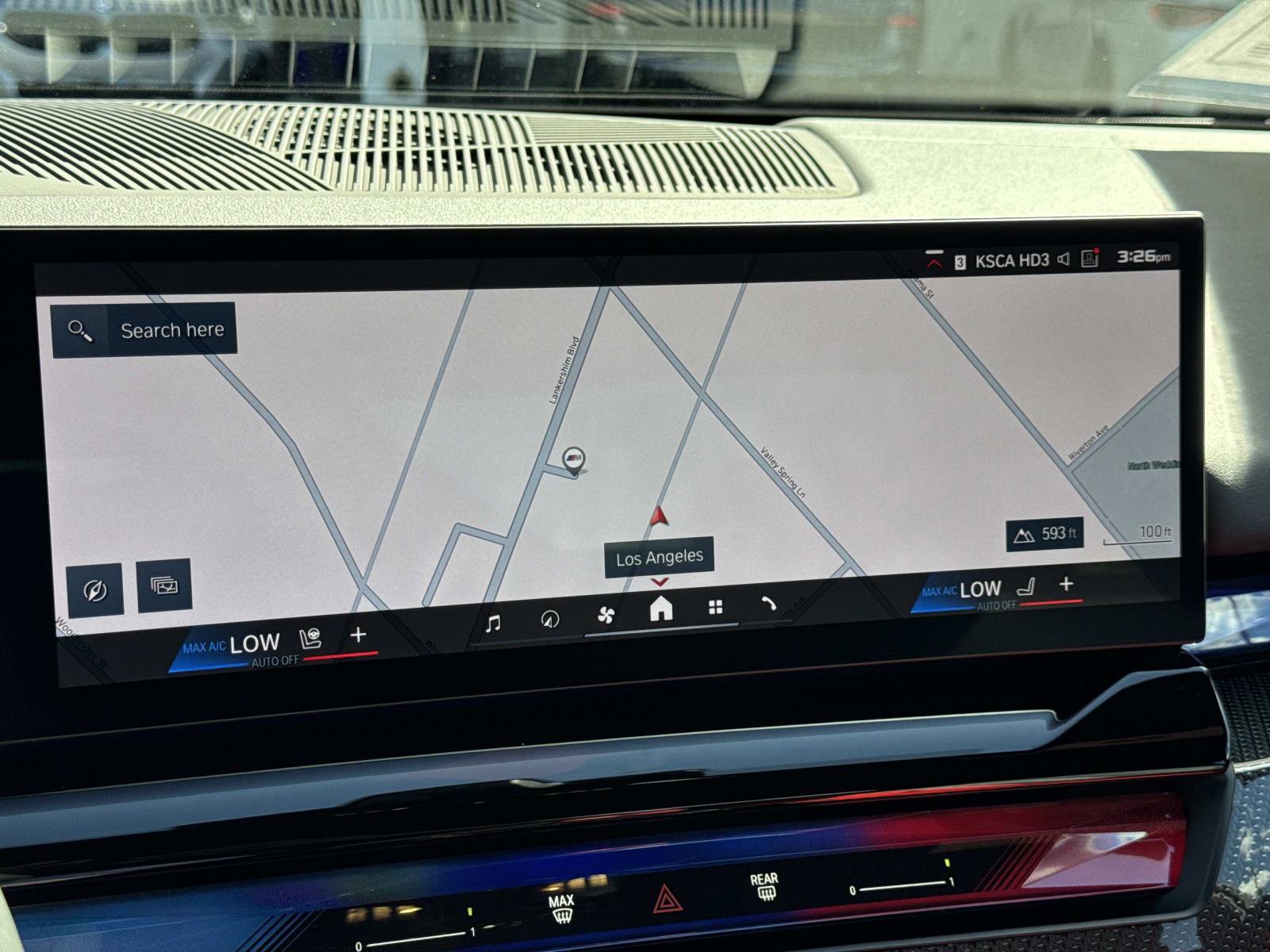 Used 2025 BMW M5 w/ Carbon Package image 21