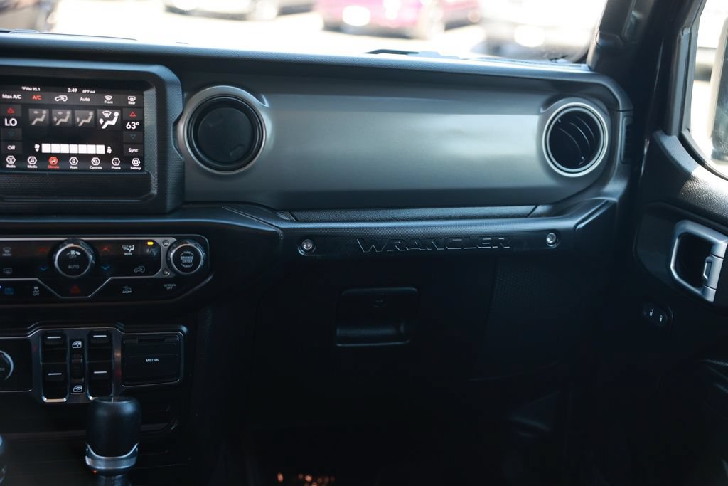 Used 2023 Jeep Wrangler Unlimited AWD/4WD image 28