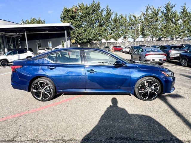Used 2023 Nissan Altima 2.5 SR image 6