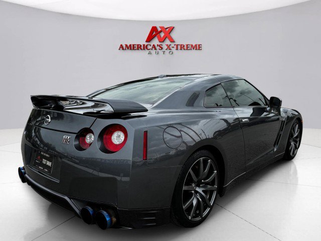 Used 2013 Nissan GT-R Premium image 5