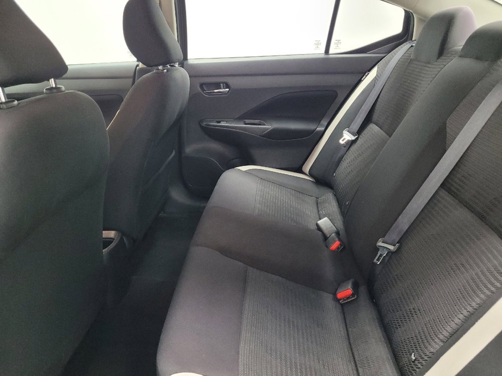 Used 2021 Nissan Versa SV FWD image 18