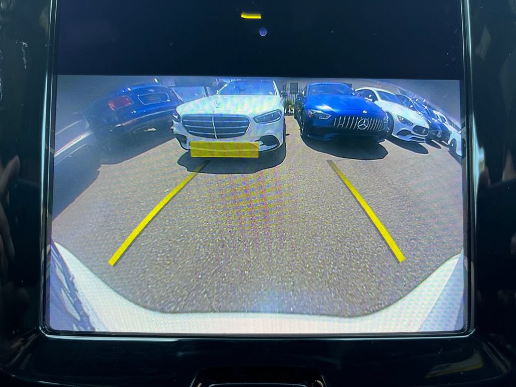 Used 2023 Volvo XC60 B5 Plus AWD/4WD image 35