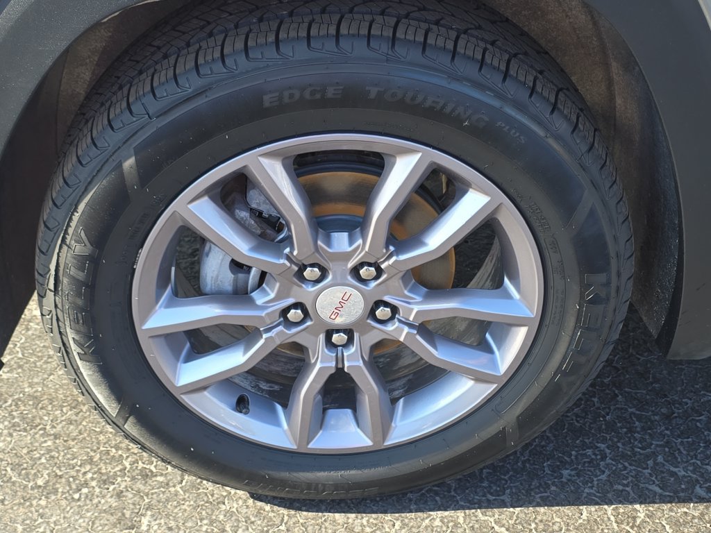Certified 2023 GMC Terrain SLT w/ LPO, Floor Liner Package AWD/4WD image 33