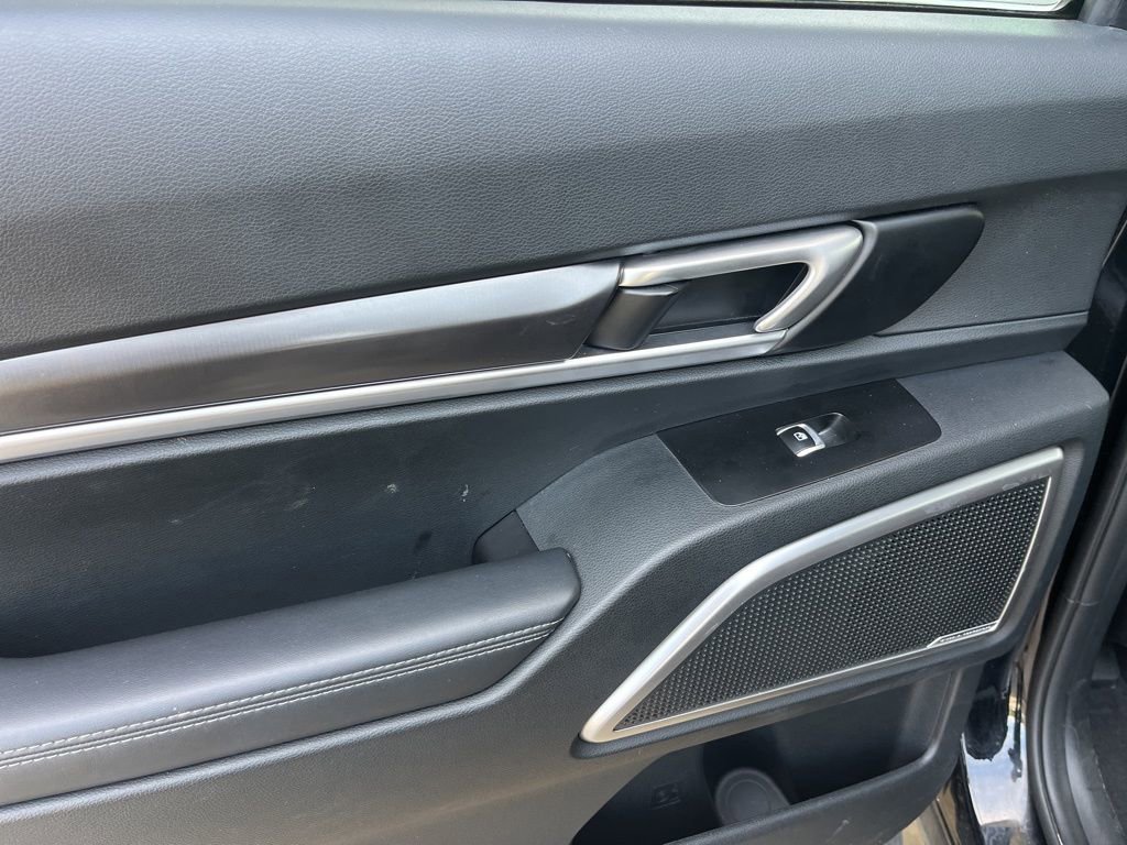 Used 2025 Kia Telluride S image 30