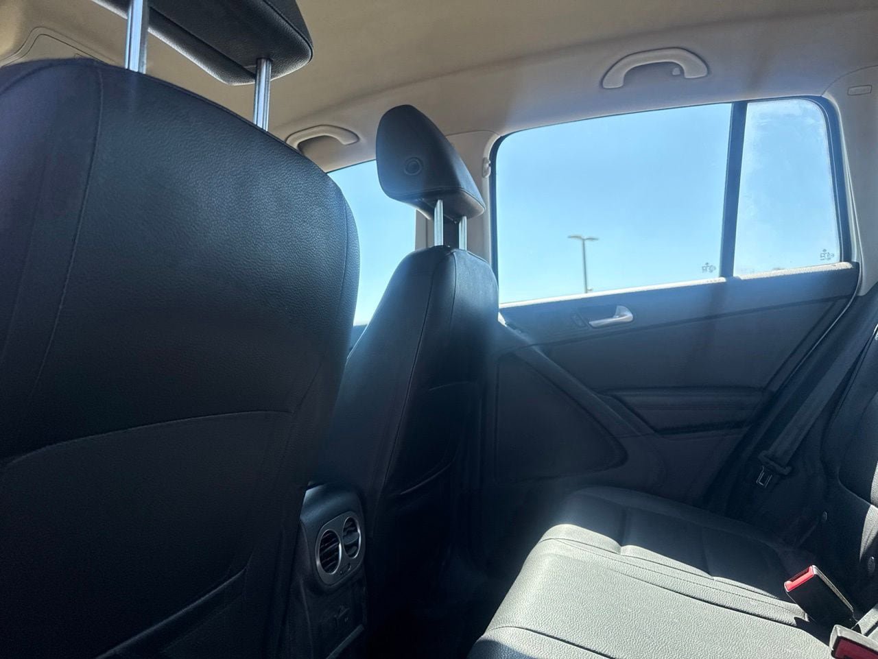 Used 2017 Volkswagen Tiguan S FWD image 33