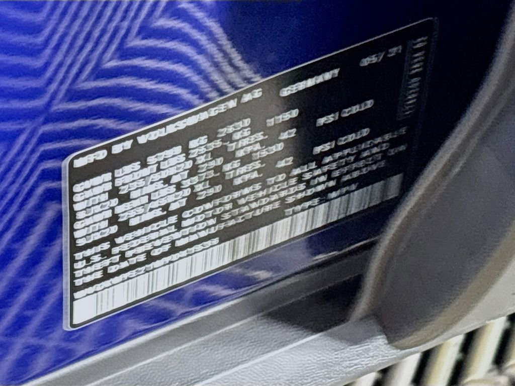 Certified 2021 Volkswagen ID.4 Pro S w/ Gradient Package image 27