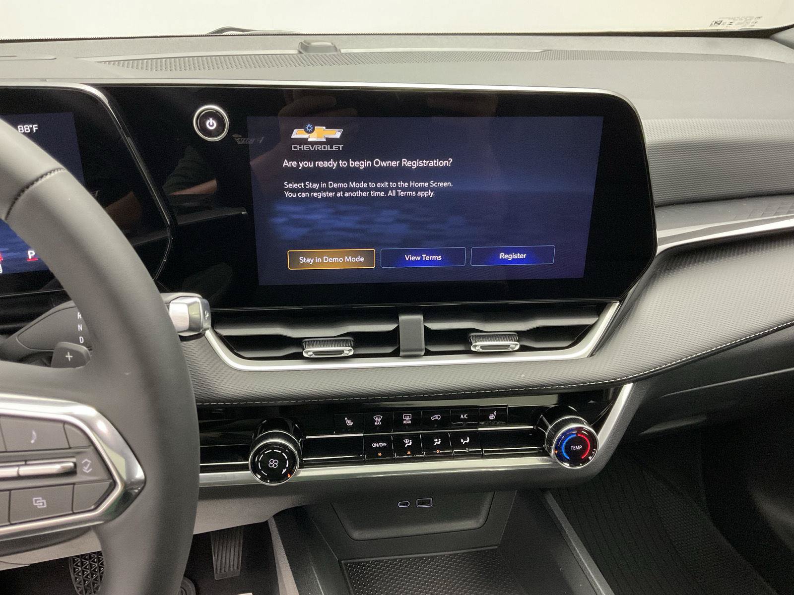New 2027 Chevrolet Equinox LT w/ Safety and Technology Package FWD image 15