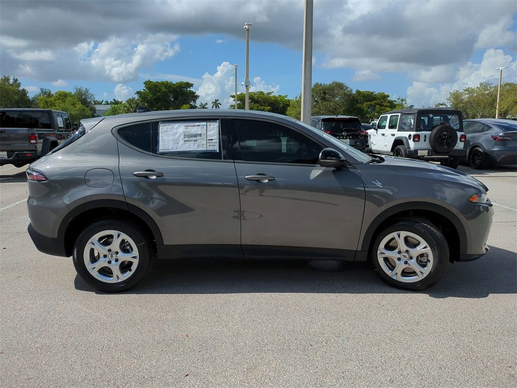 New 2025 Dodge Hornet GT image 4