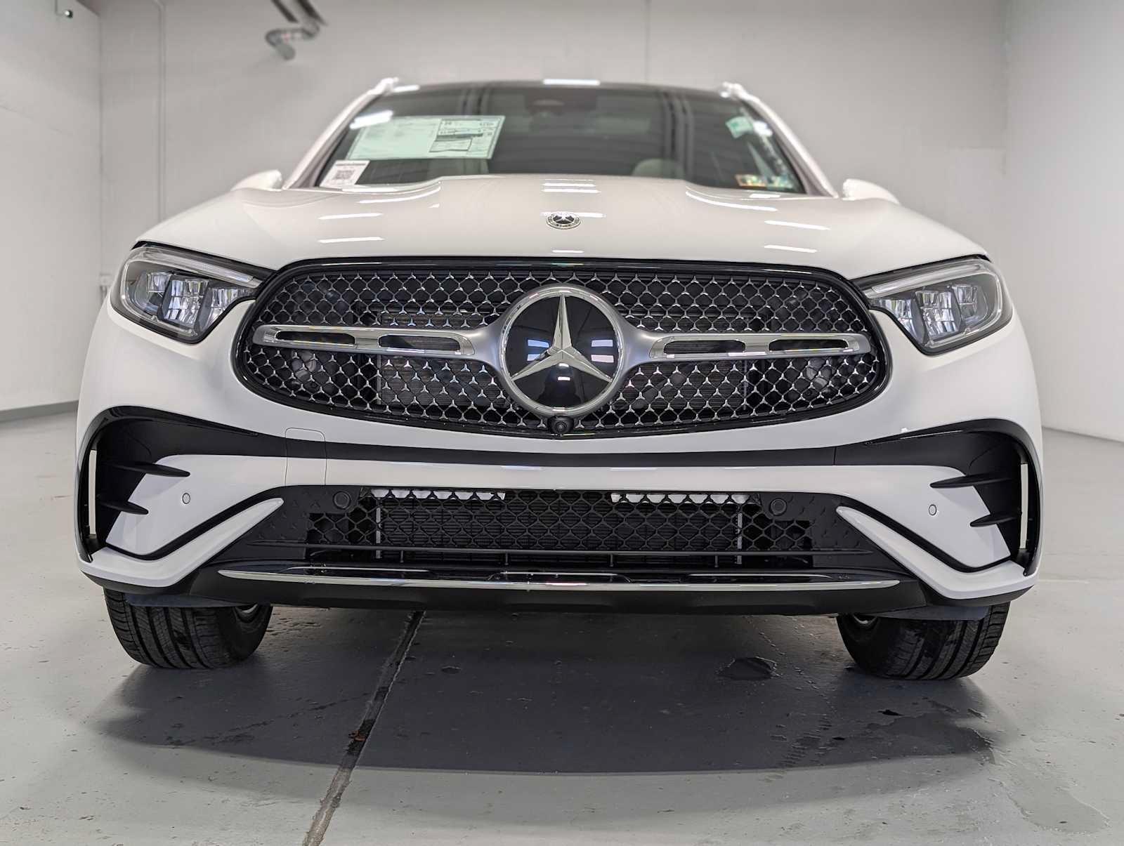 New 2027 Mercedes-Benz GLC 300 4MATIC image 2