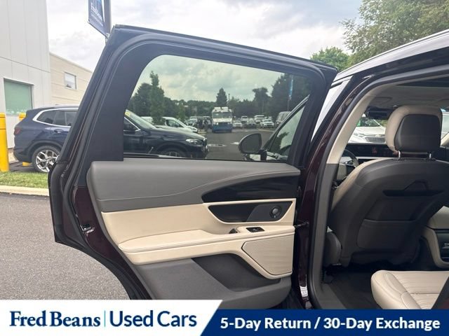 Used 2024 Lincoln Nautilus Reserve w/ Equipment Group 202A AWD/4WD image 15