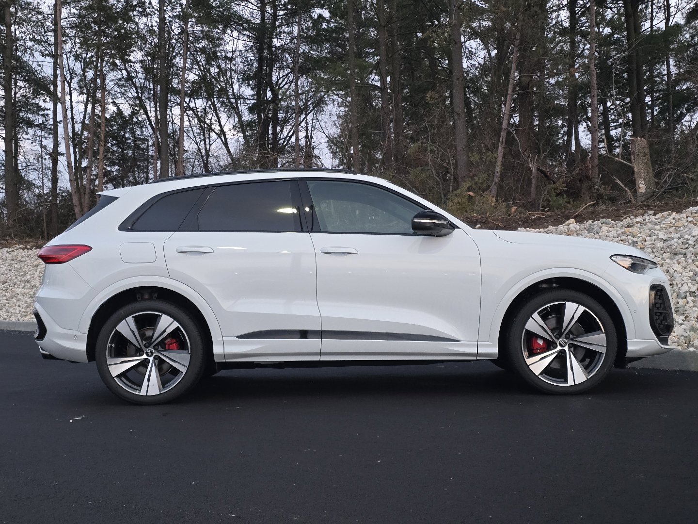 New 2025 Audi SQ5 Premium Plus image 26