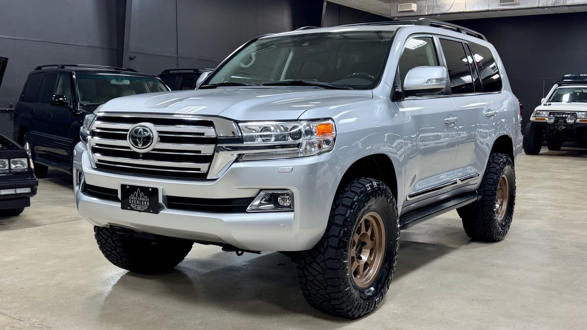 Used 2016 Toyota Land Cruiser AWD/4WD image 4
