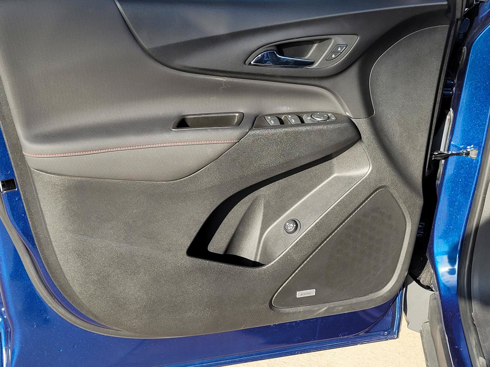 Used 2023 Chevrolet Equinox RS w/ RS Leather Package FWD image 4