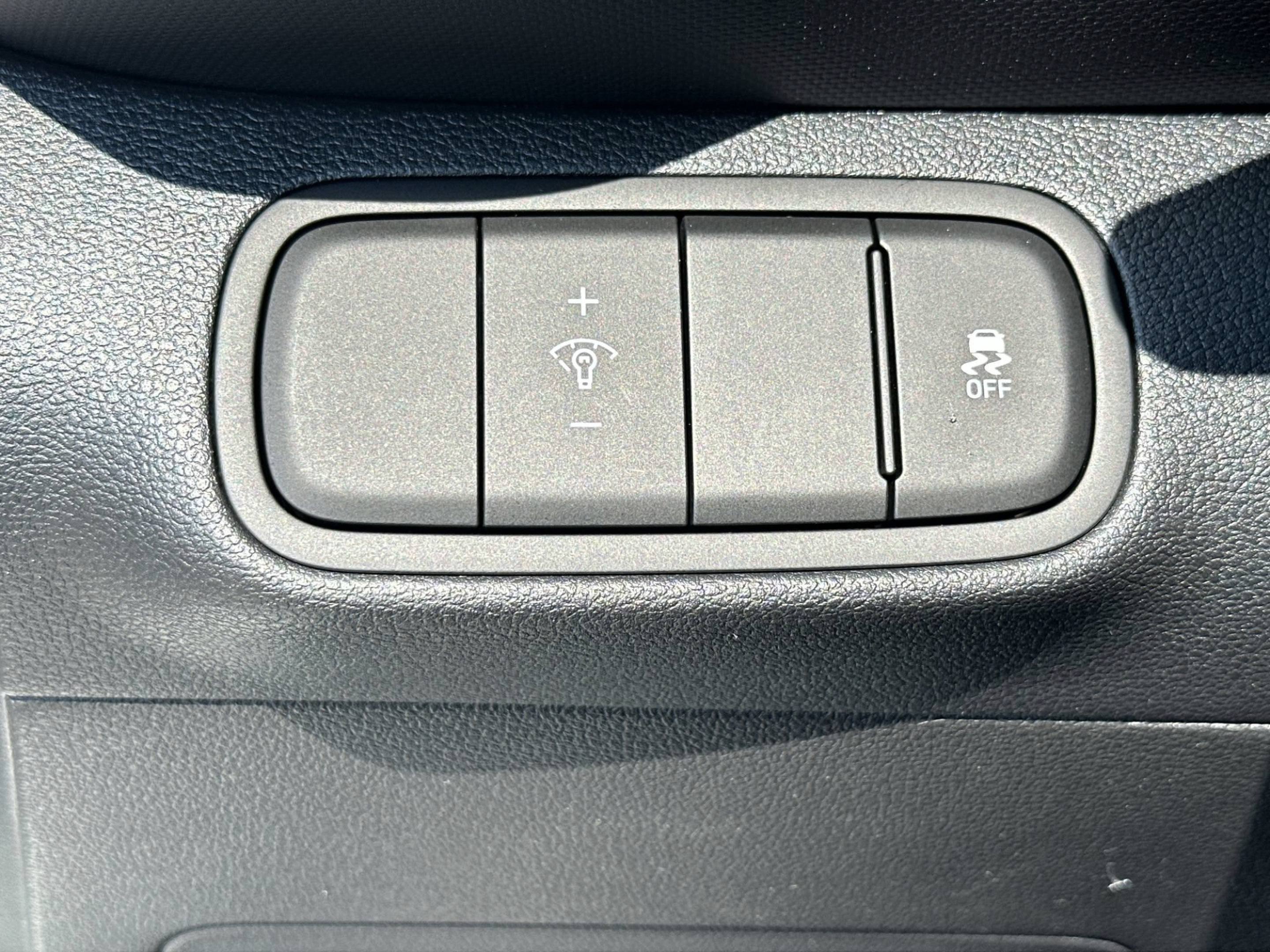 New 2026 Hyundai Venue SE FWD image 16