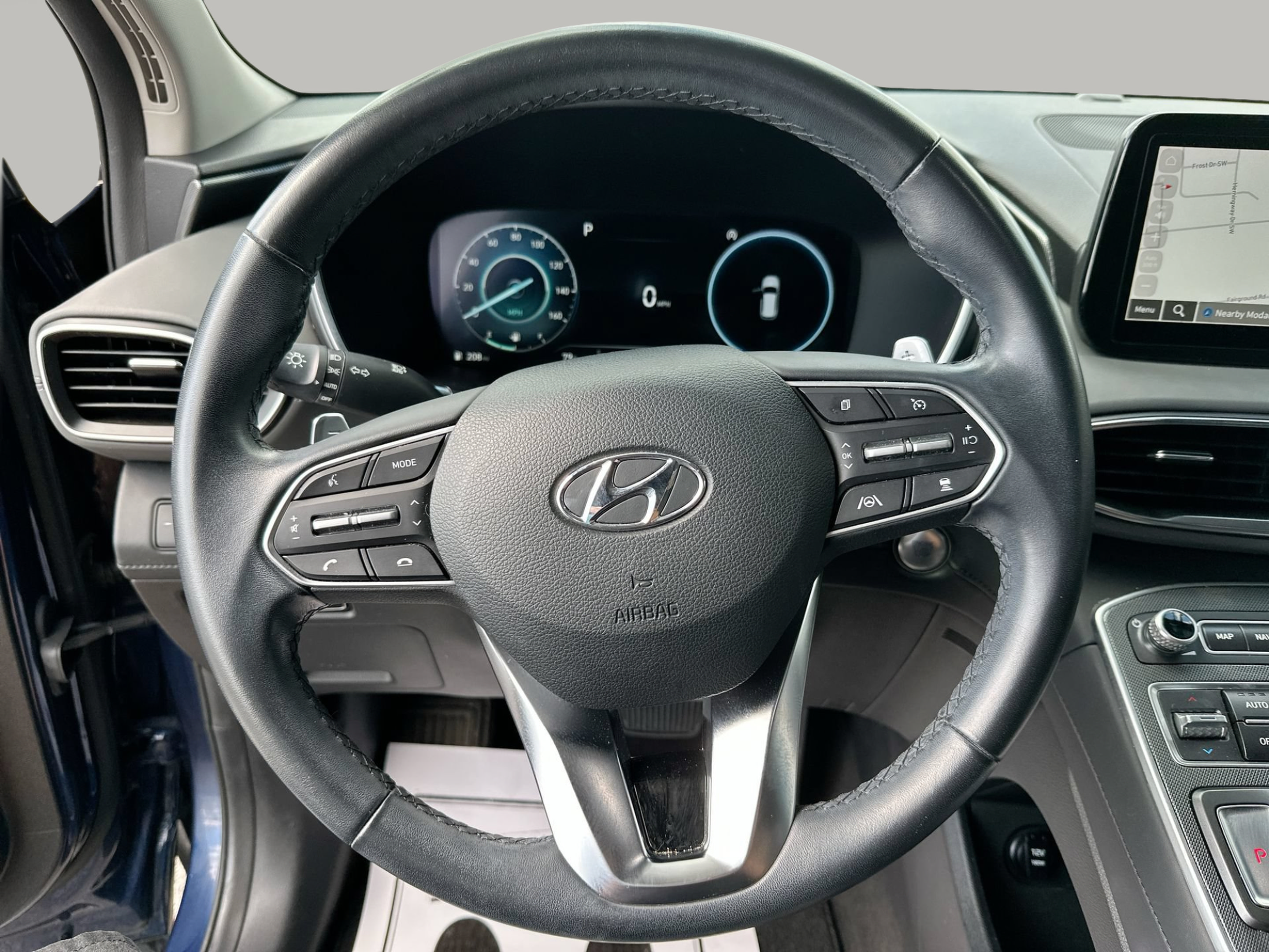Used 2023 Hyundai Santa Fe SEL w/ Premium Package FWD image 11