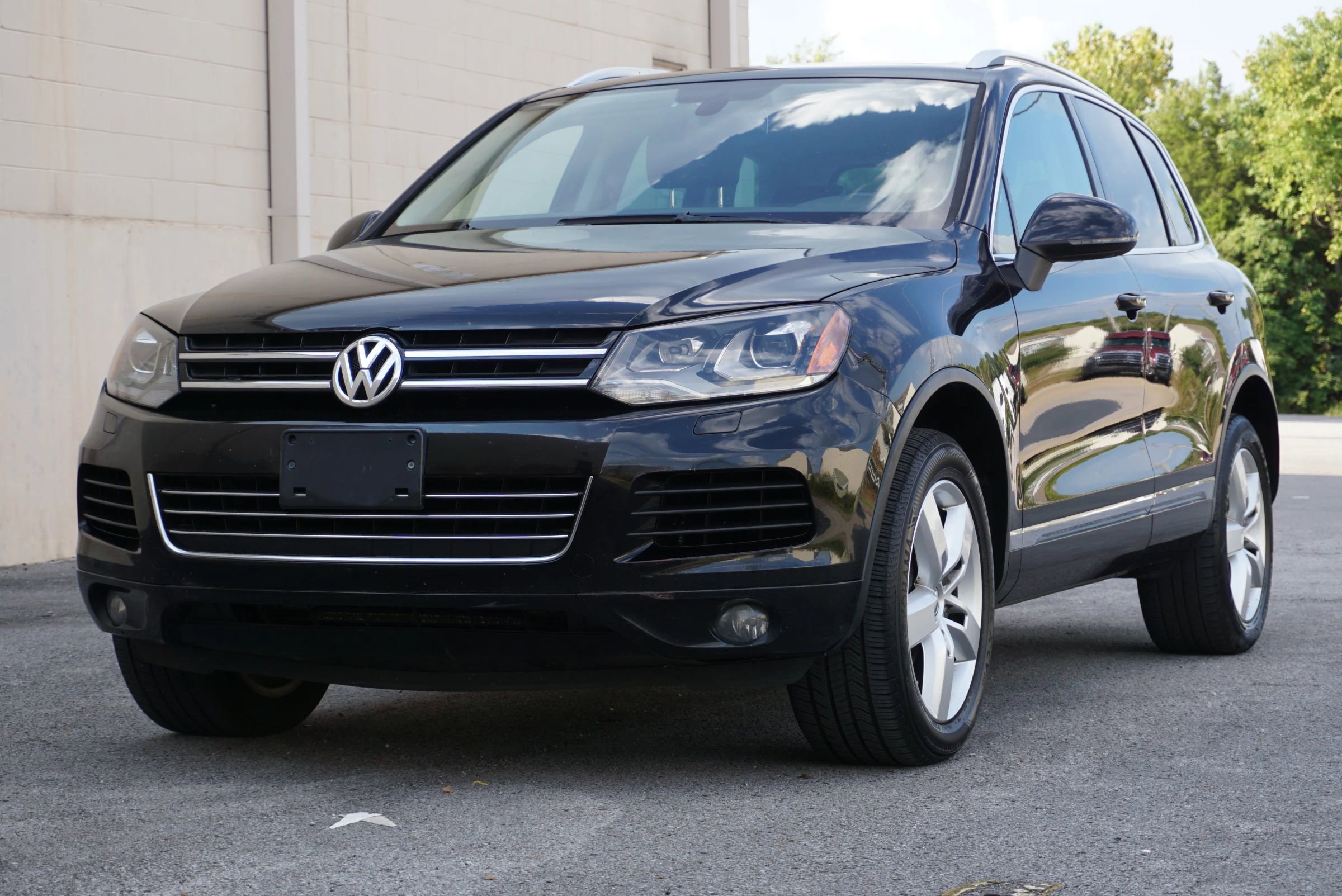 Used 2014 Volkswagen Touareg Sport