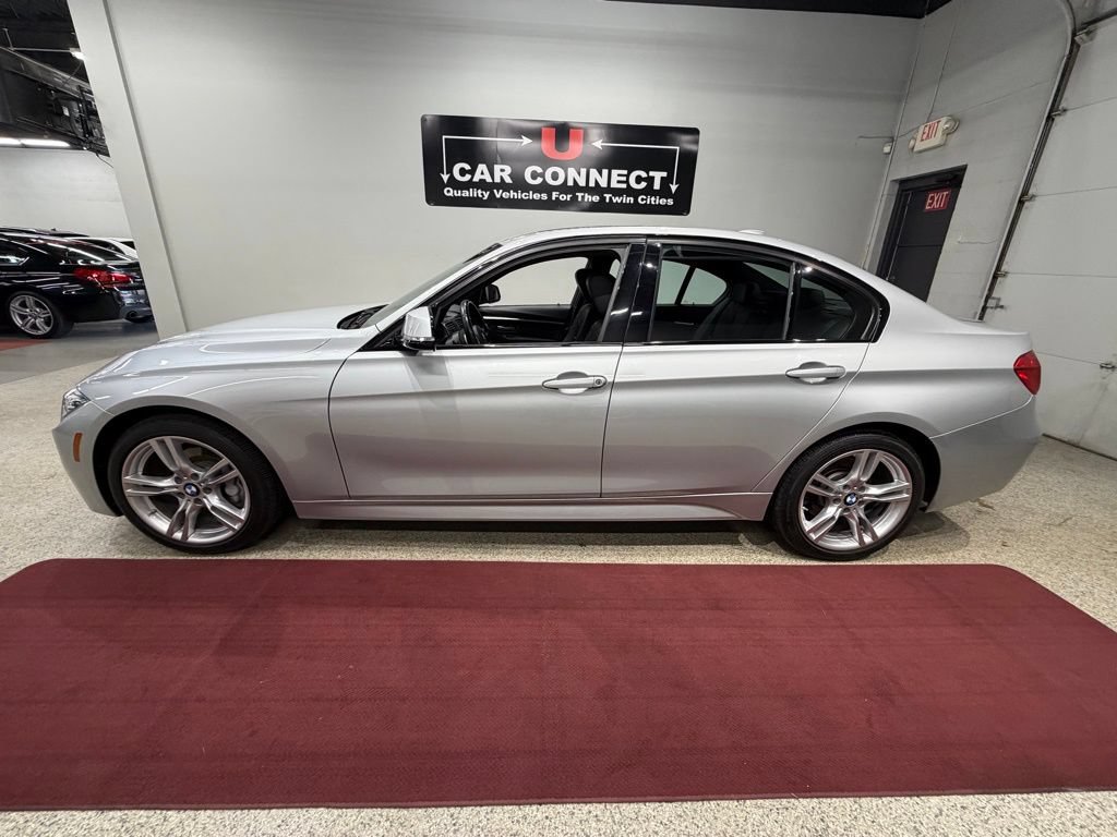 Used 2017 BMW 340i xDrive Sedan AWD/4WD image 18