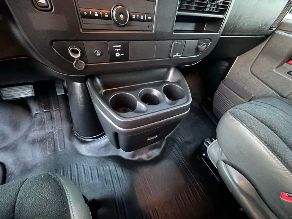 Used 2023 GMC Savana 2500 w/ Driver Convenience Package image 26