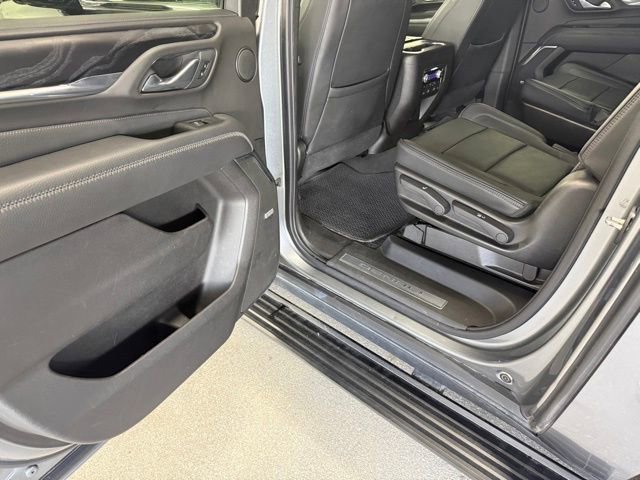 Used 2021 GMC Yukon XL Denali w/ Denali Ultimate Package image 16