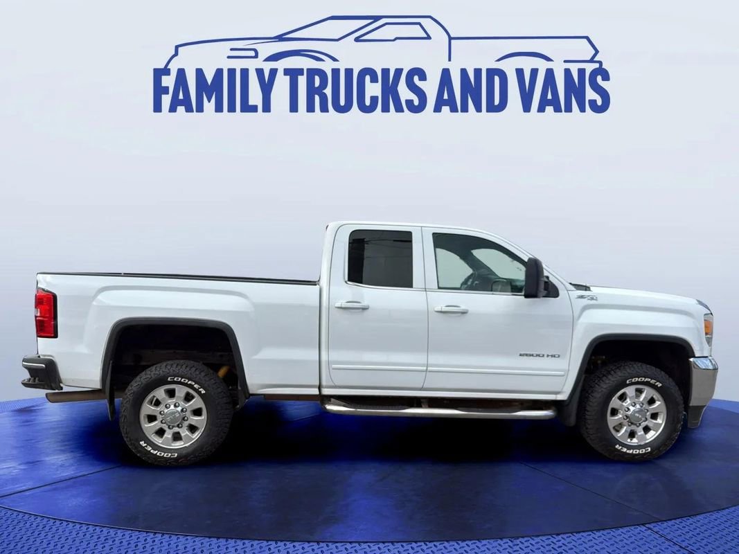 Used 2015 GMC Sierra 2500 SLE w/ SLE Preferred Package image 6