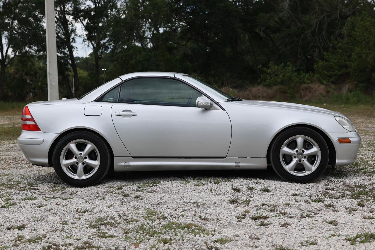 Used 2001 Mercedes-Benz SLK 320 image 13