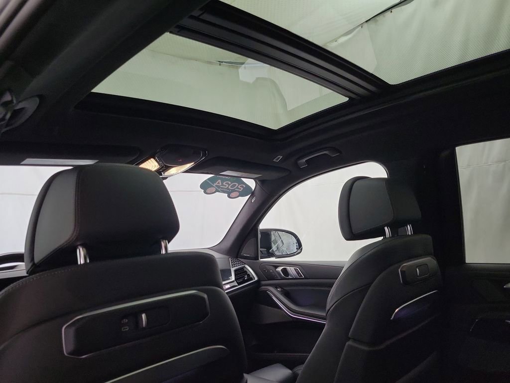 Used 2024 BMW X7 M60i w/ Executive Package image 9