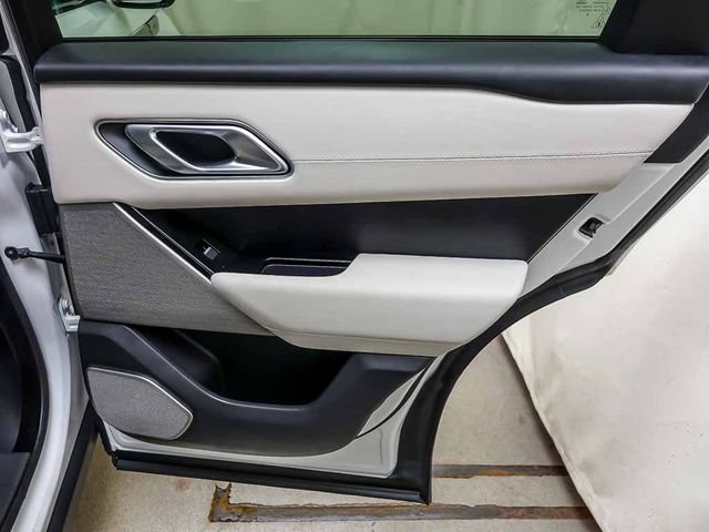 Used 2023 Land Rover Range Rover Velar HST AWD/4WD image 28