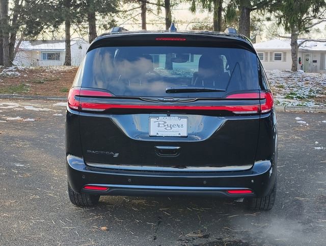 New 2026 Chrysler Pacifica Select w/ S Appearance Package FWD image 35