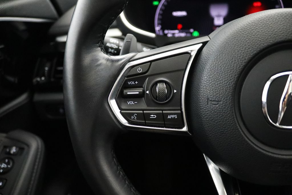 Used 2024 Acura MDX SH-AWD image 17