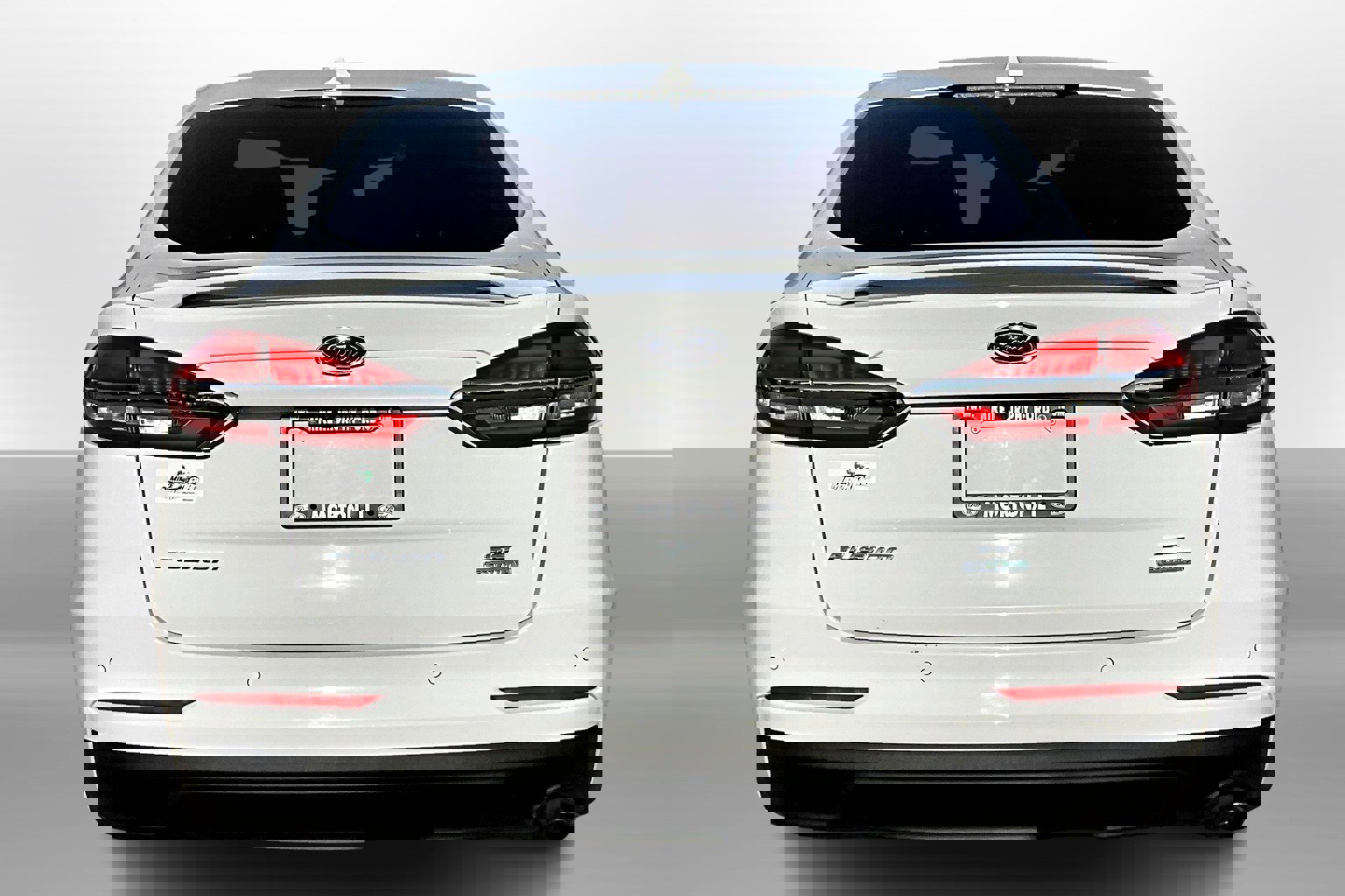 Used 2020 Ford Fusion SE w/ Equipment Group 151A image 4