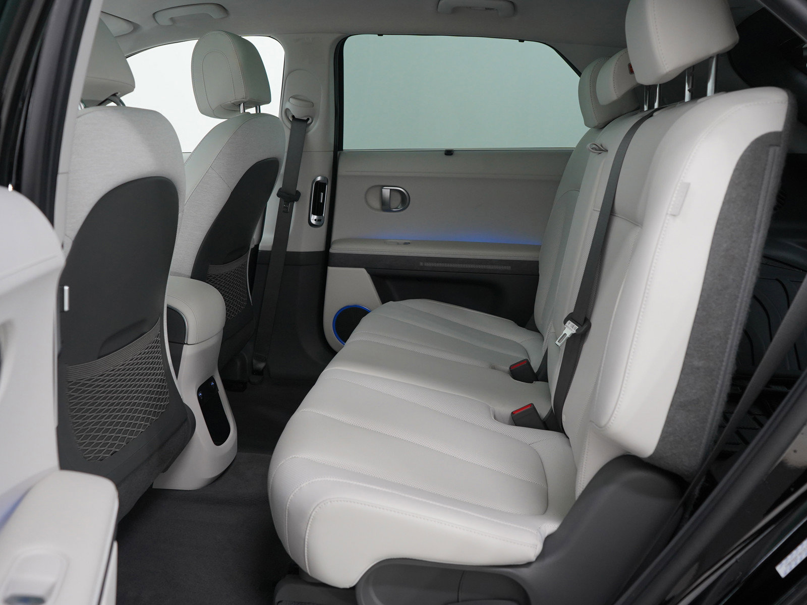 Certified 2024 Hyundai Ioniq 5 Limited image 17