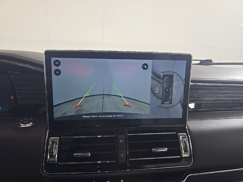 Used 2023 Lincoln Navigator Black Label image 8