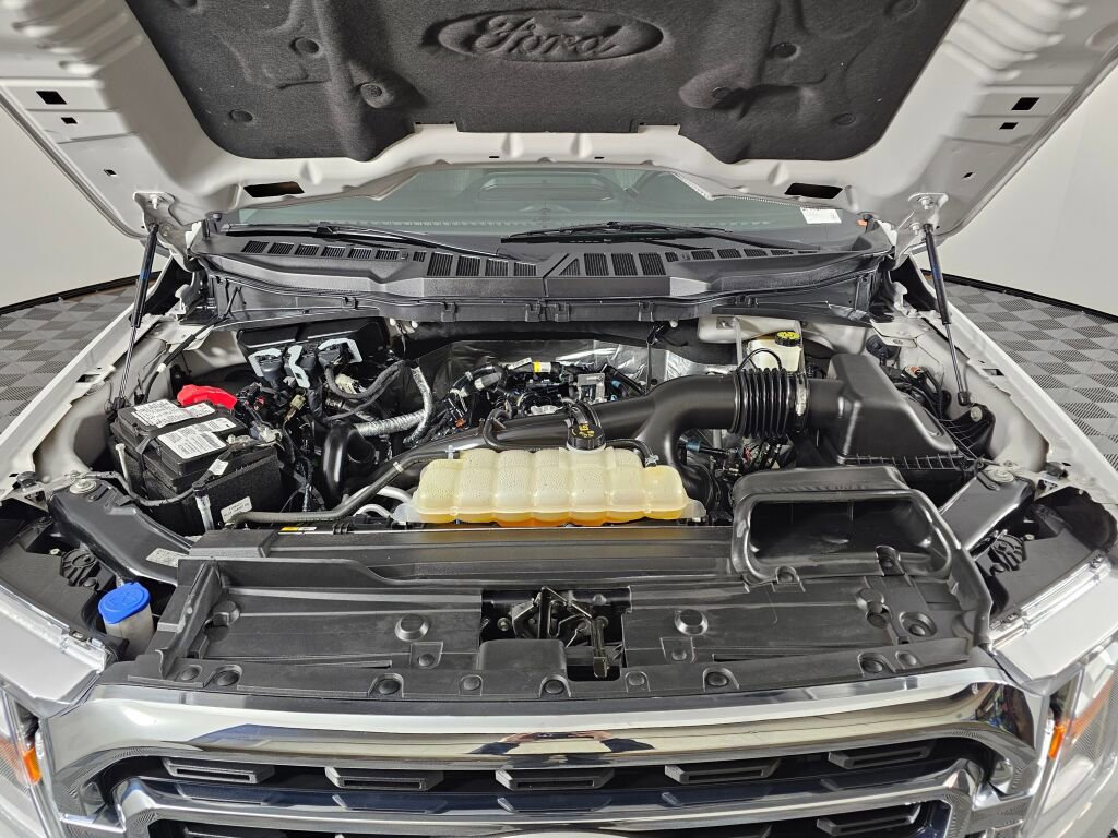Used 2023 Ford F150 XLT w/ XTR Package image 9