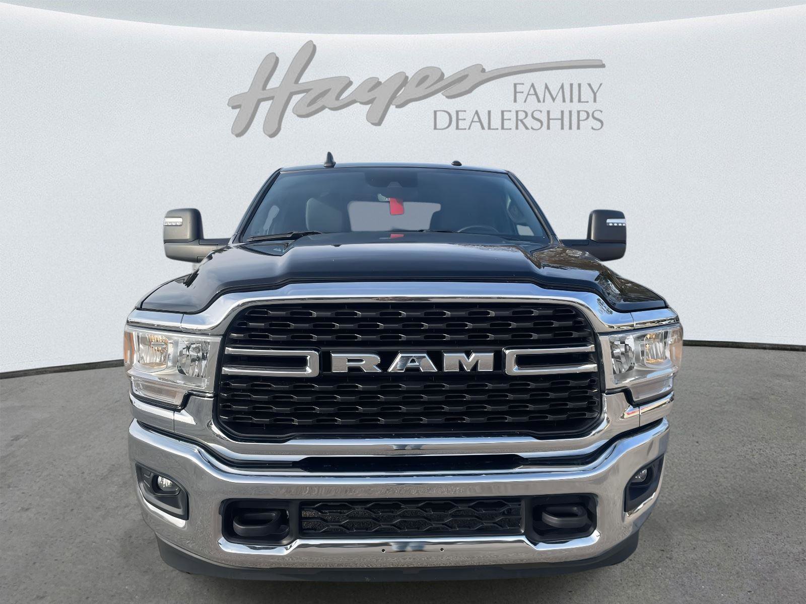 Used 2024 RAM 2500 Big Horn w/ Safety Group image 29