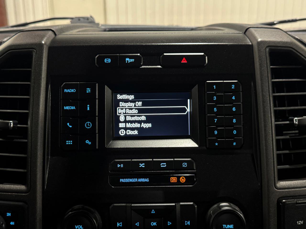 Used 2022 Ford F250 XL w/ Power Equipment Group AWD/4WD image 33