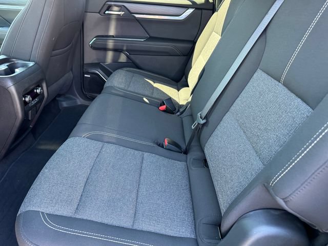 Certified 2025 GMC Acadia Elevation AWD/4WD image 11