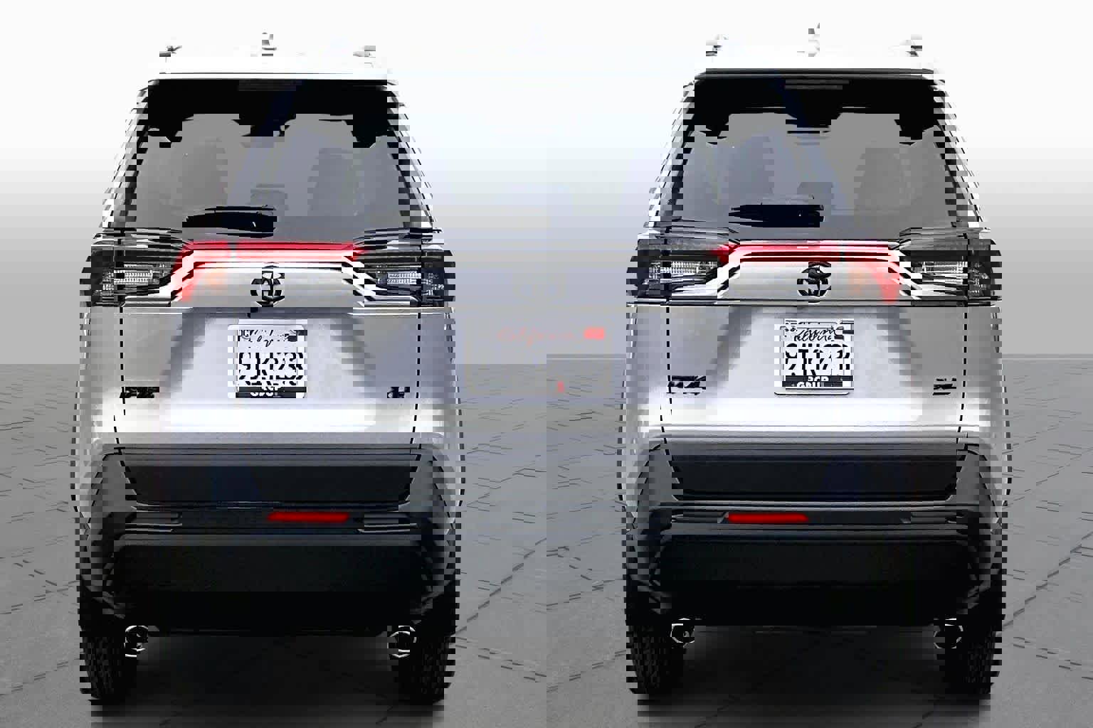 Certified 2023 Toyota RAV4 XLE Premium image 4