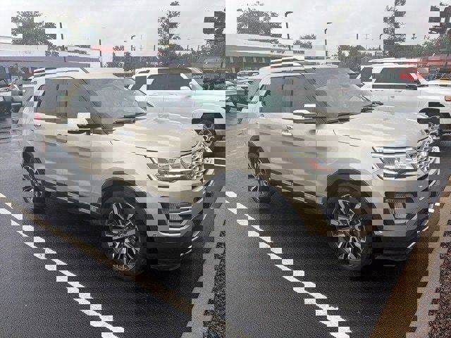 Used 2017 Ford Explorer Platinum