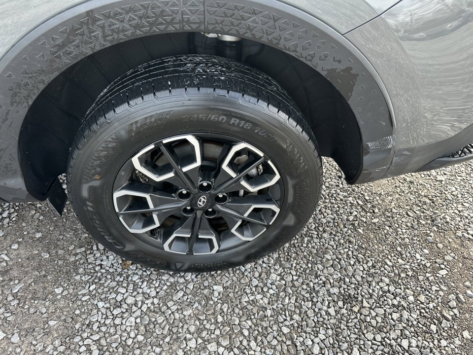 Used 2023 Hyundai Santa Cruz SEL image 20